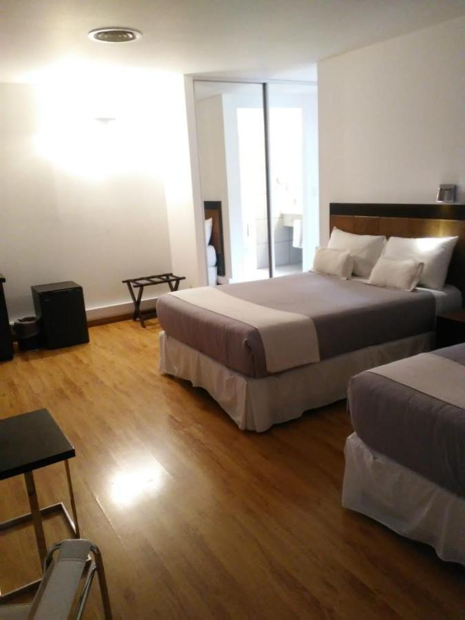 Global Hotel Сентенарио Екстериор снимка