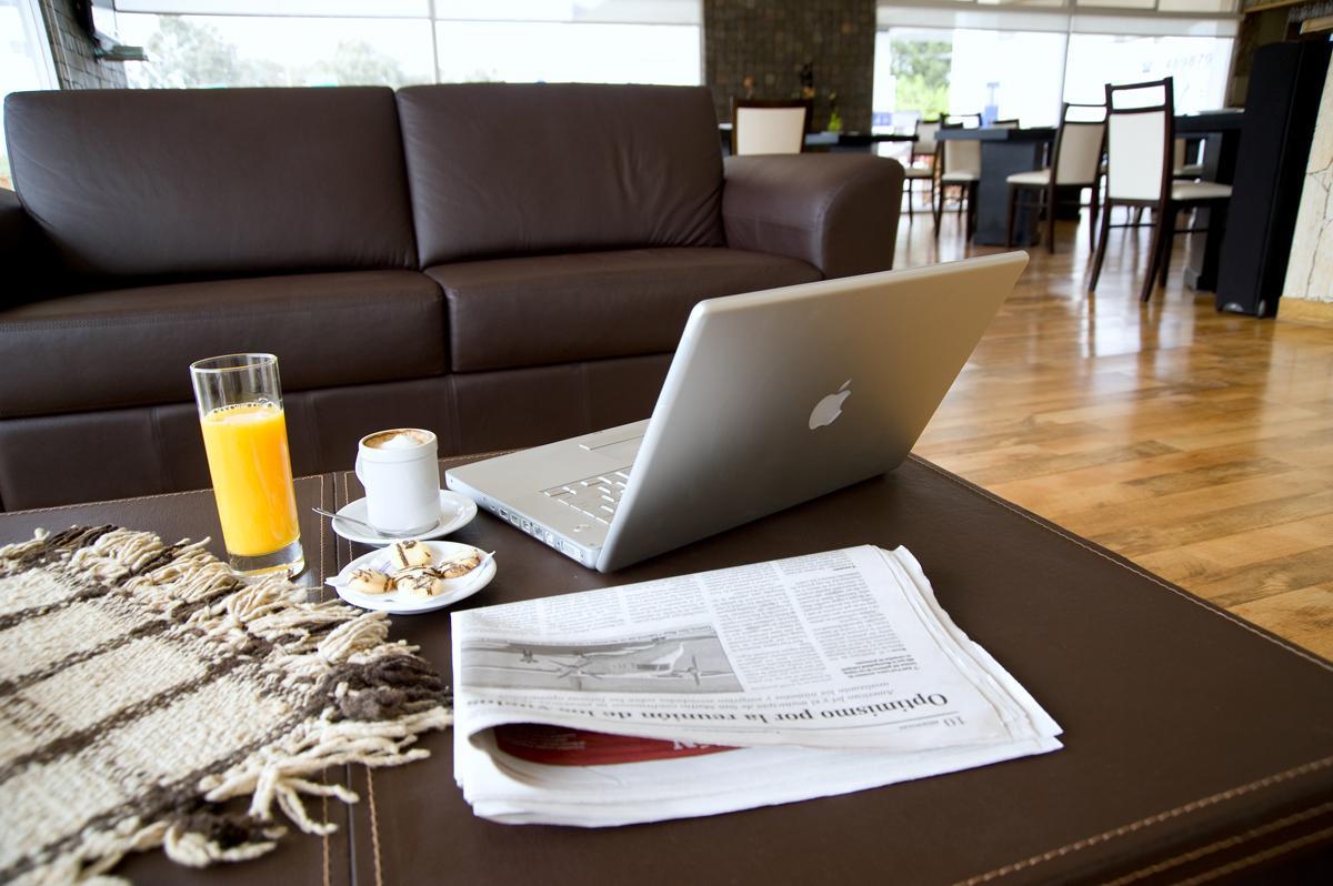 Global Hotel Сентенарио Екстериор снимка