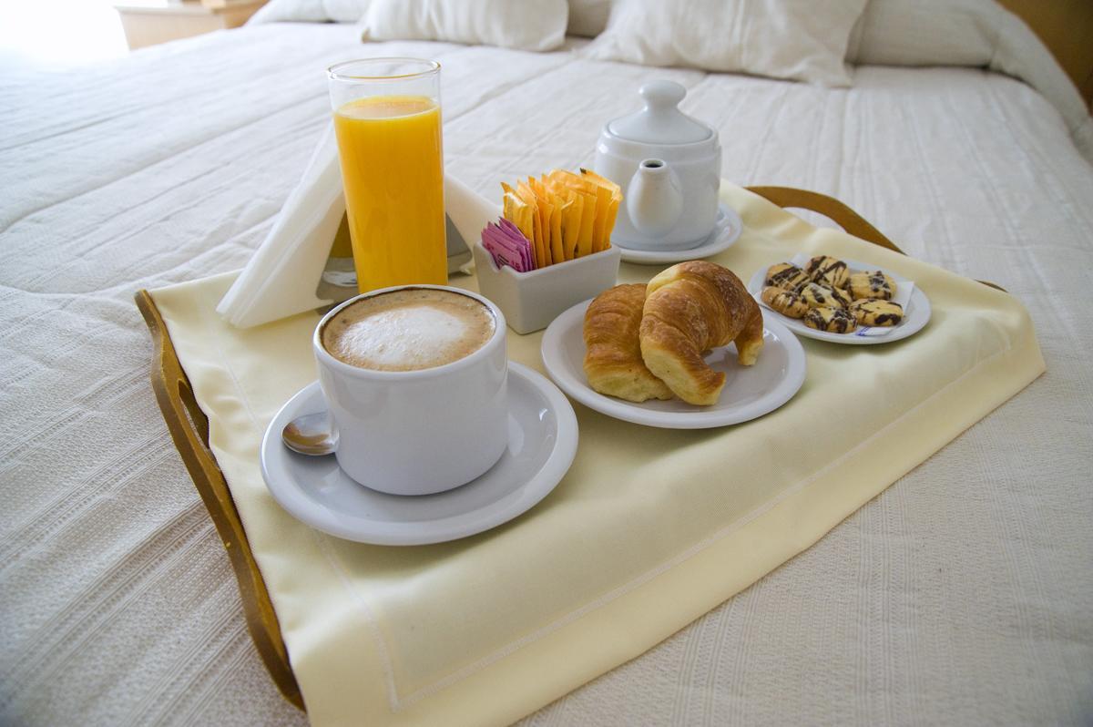 Global Hotel Сентенарио Екстериор снимка