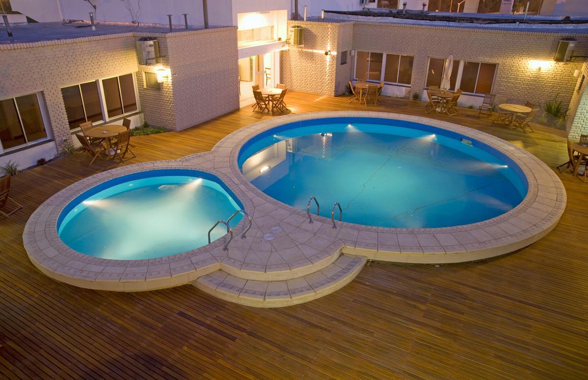 Global Hotel Сентенарио Екстериор снимка