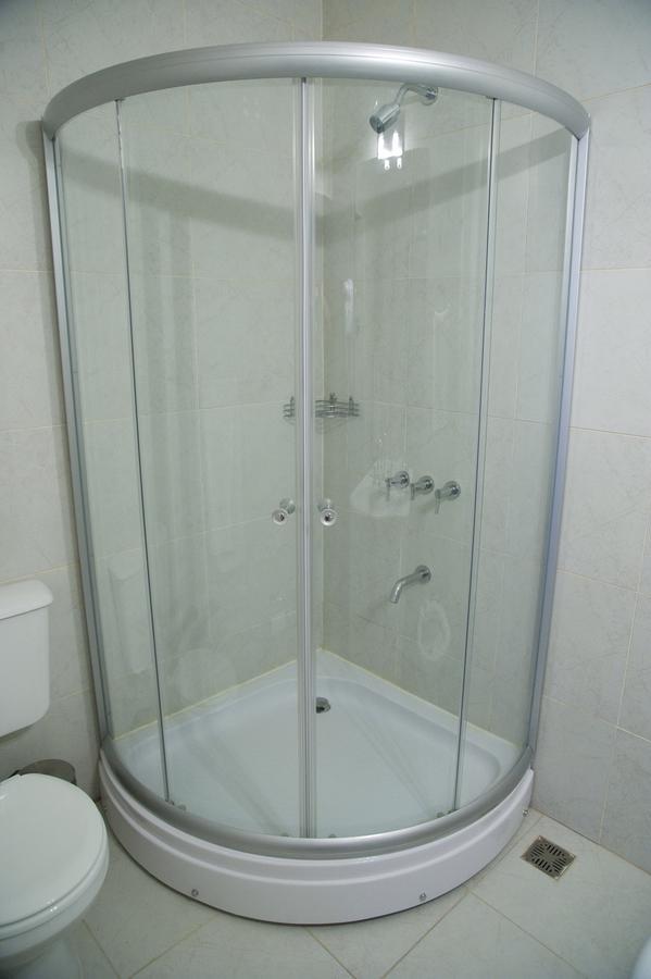 Global Hotel Сентенарио Екстериор снимка